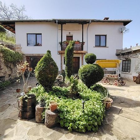 Къща За Гости Чичарите Gabrovo Luaran gambar