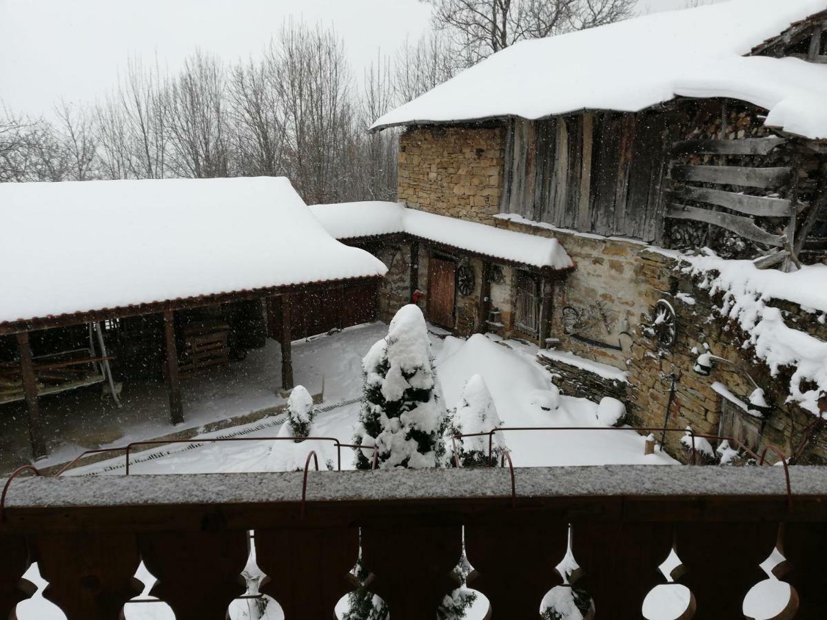 Къща За Гости Чичарите Gabrovo Luaran gambar
