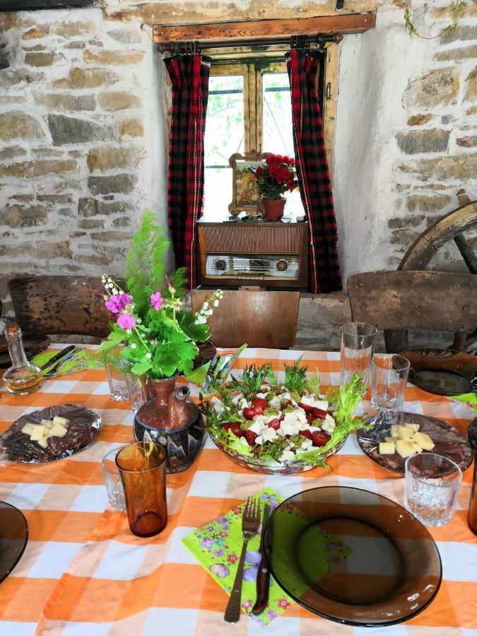 Къща За Гости Чичарите Gabrovo Luaran gambar